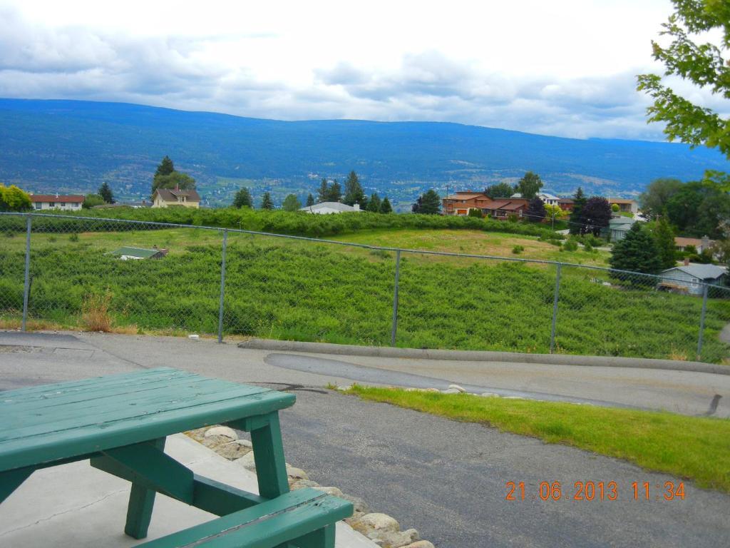 Pleasant View Motel Summerland Εξωτερικό φωτογραφία
