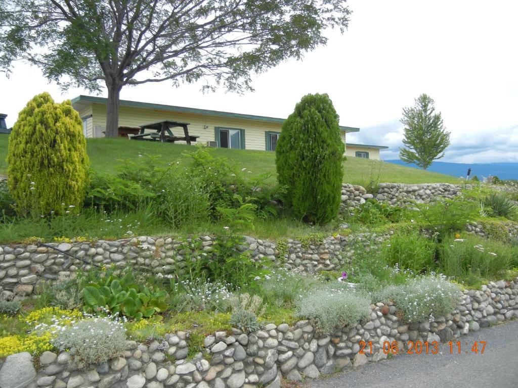 Pleasant View Motel Summerland Εξωτερικό φωτογραφία